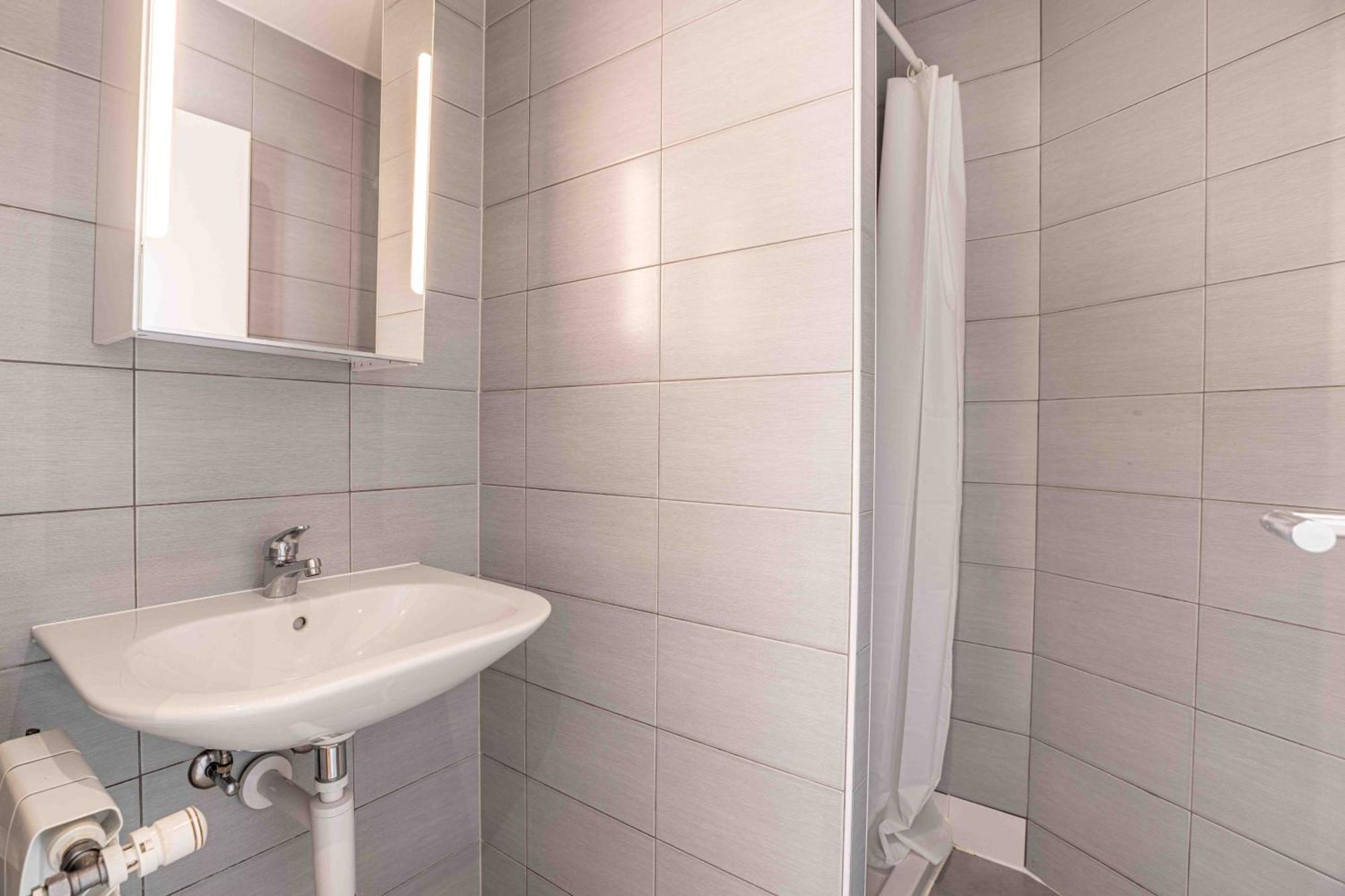 Appartement Saint Laurent 33-35 By Homenhancement
