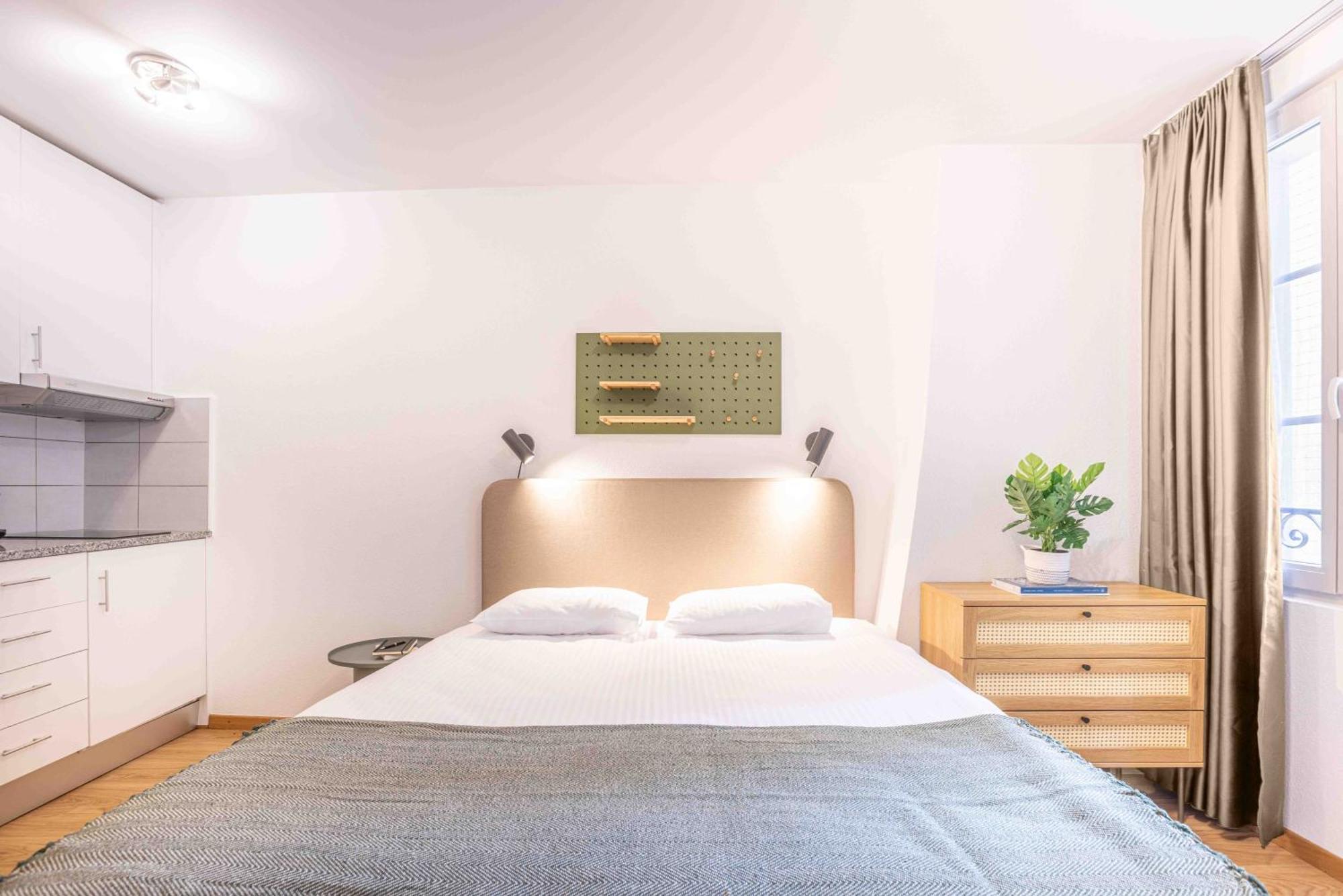 Apartment Saint Laurent 33-35 By Homenhancement *