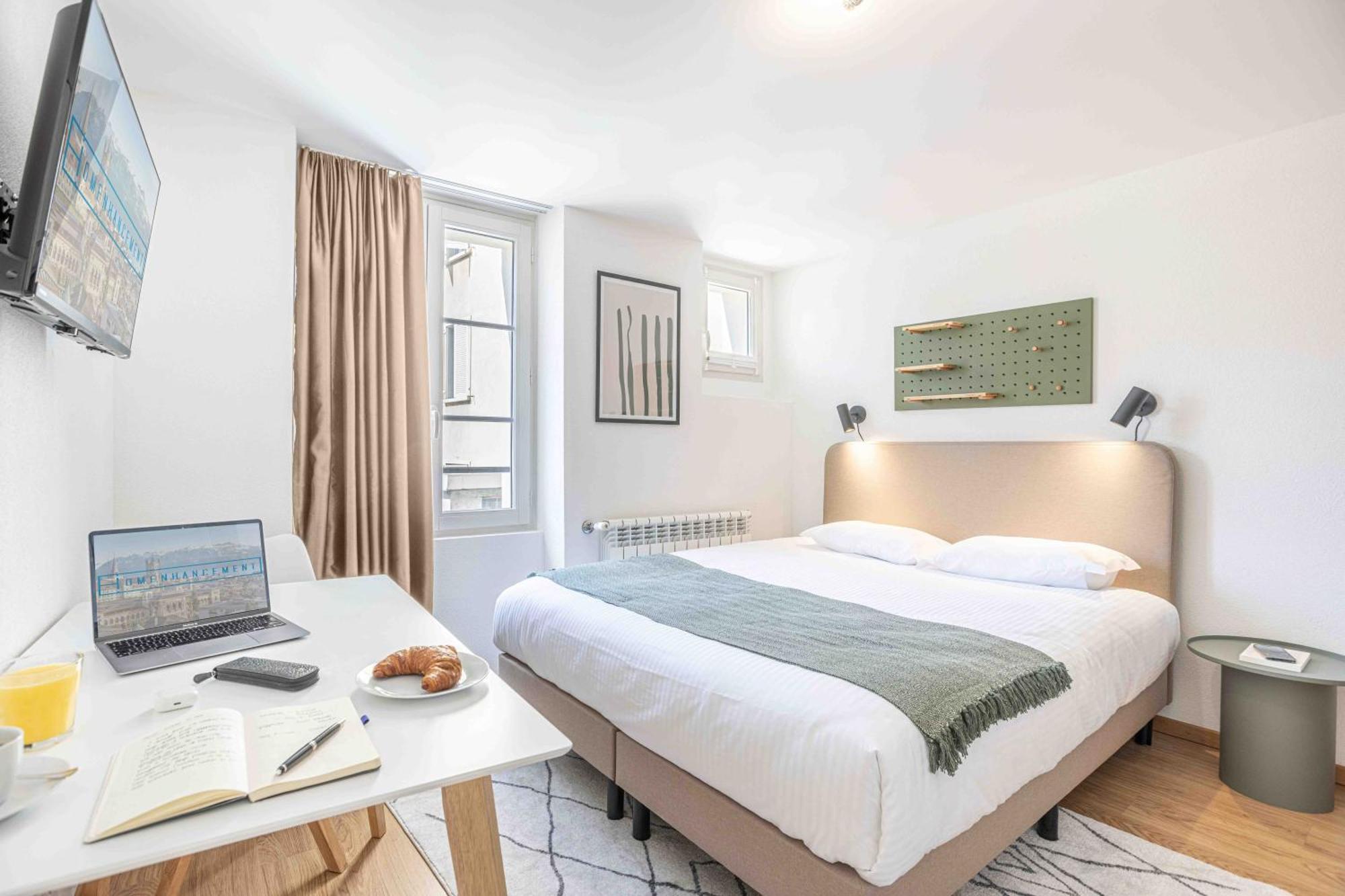 Saint Laurent 33-35 By Homenhancement Appartement
