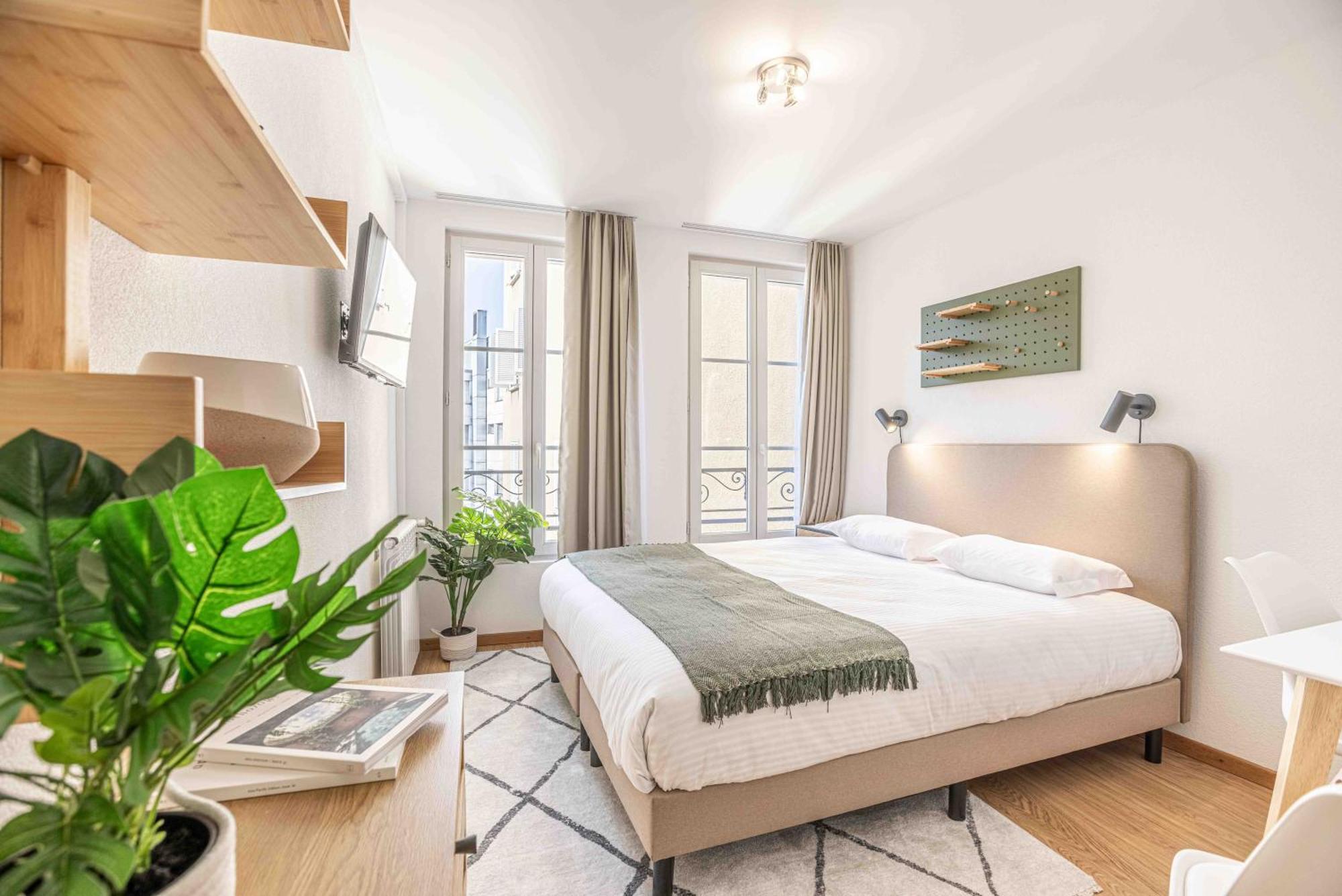 Apartment Saint Laurent 33-35 By Homenhancement Lausanne