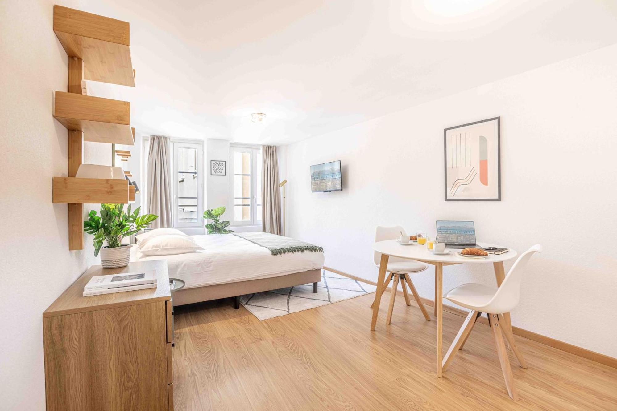 Apartment Saint Laurent 33-35 By Homenhancement *